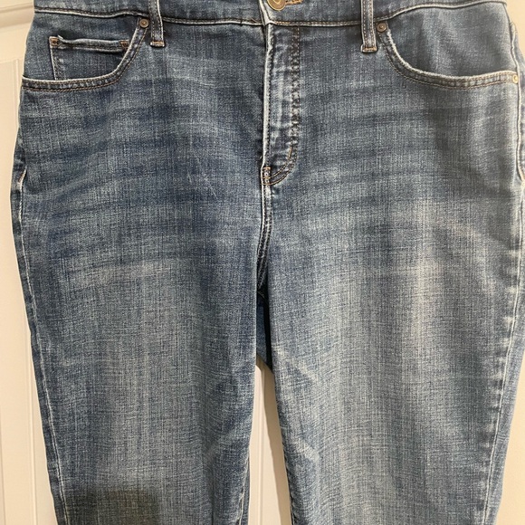 Chico's So Slimming Girlfriend Slim Leg Crop Jeans. Women’s size 10. - Picture 2 of 12